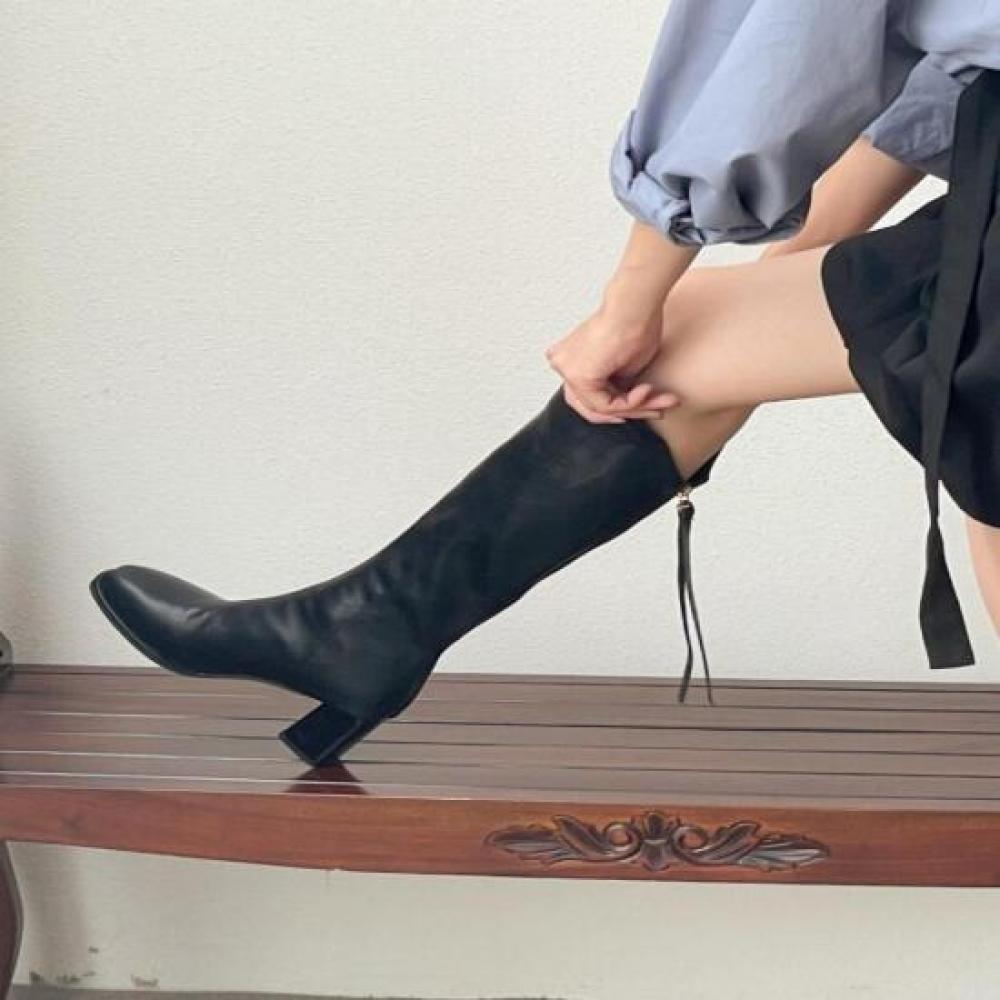 New Arrivals Open Run Women Rouge Toe Tassel Boots Wide Long Half