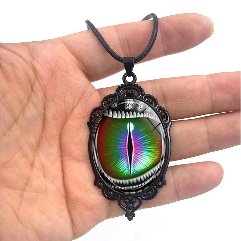 Dragon Eye Pattern Oval Women's Jewelry Retro Small Gift Pendant Necklace