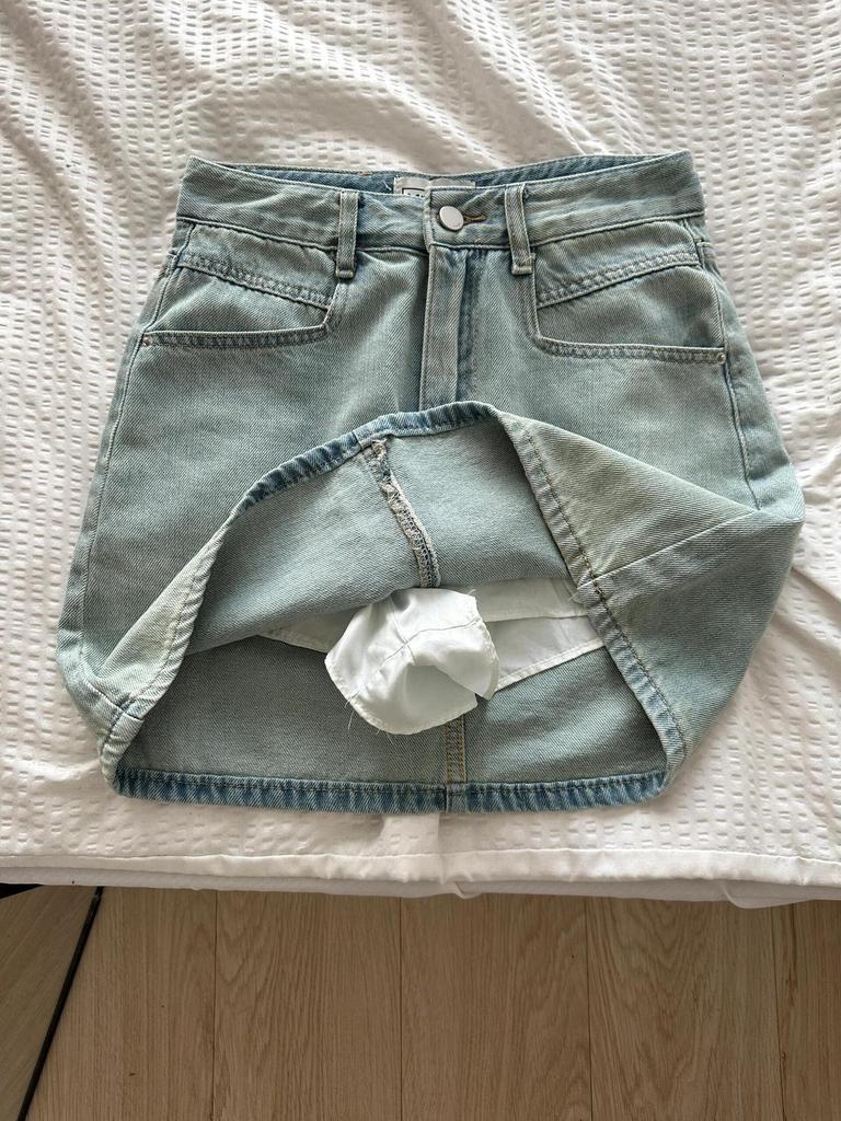 Women's 2024 Summer High-Waisted Slimming A-Line Denim Mini Skirt with Ripped Detail