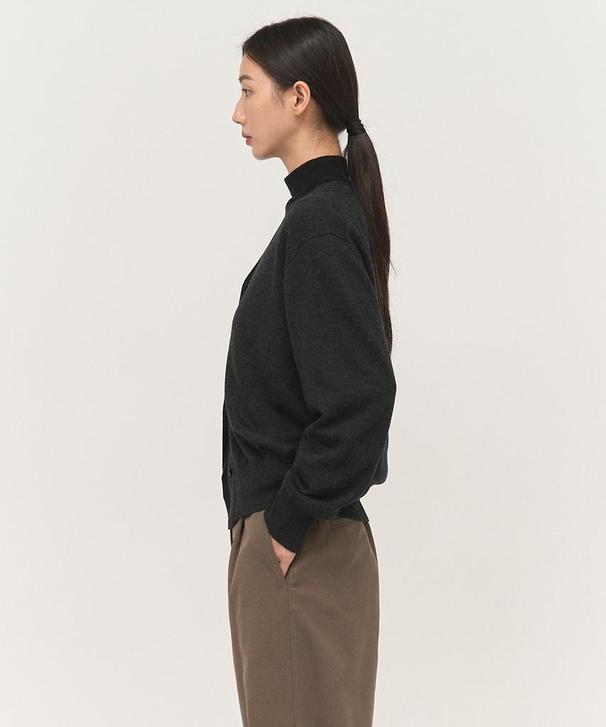 Rough Side White Label Cropped Knit Cardigan Ash Black