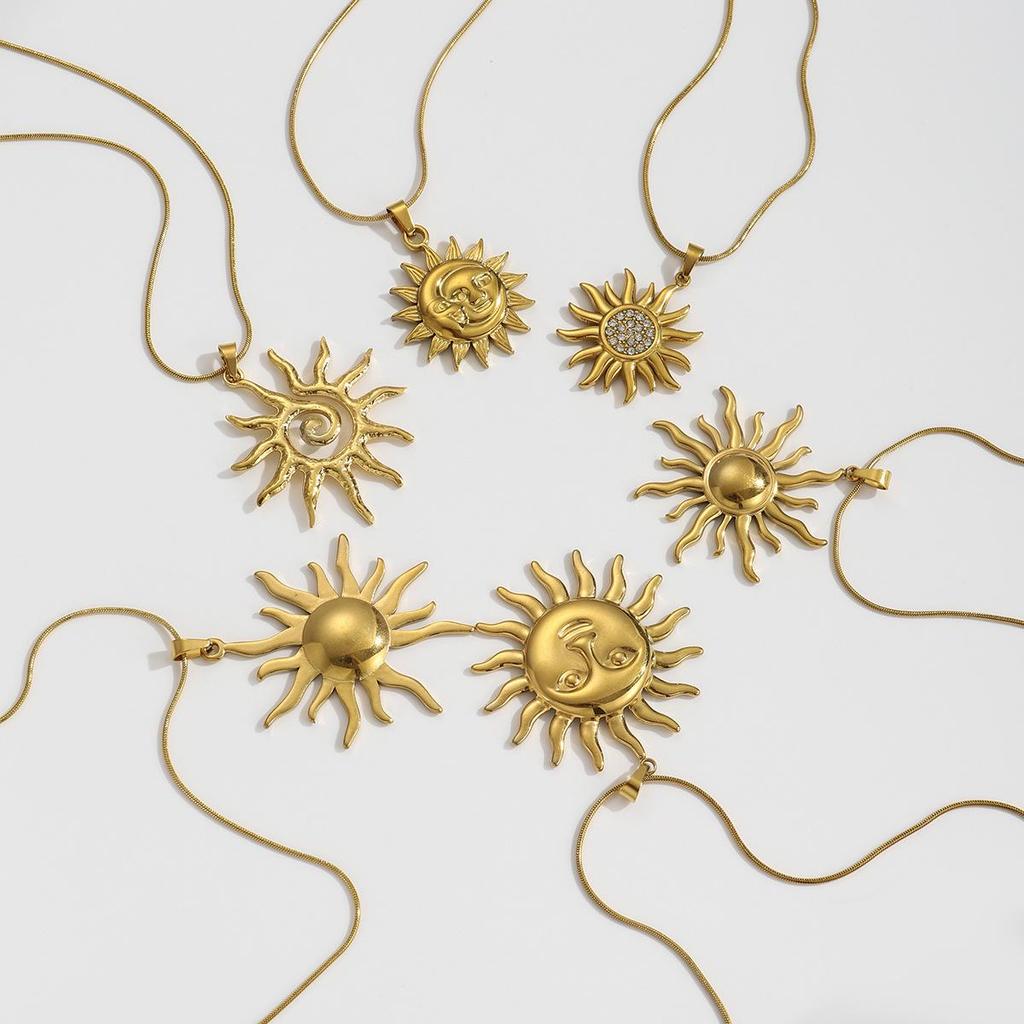 Exquisite 18K Gold-Plattierte Edelstahl-Sonnenanhänger Halskette