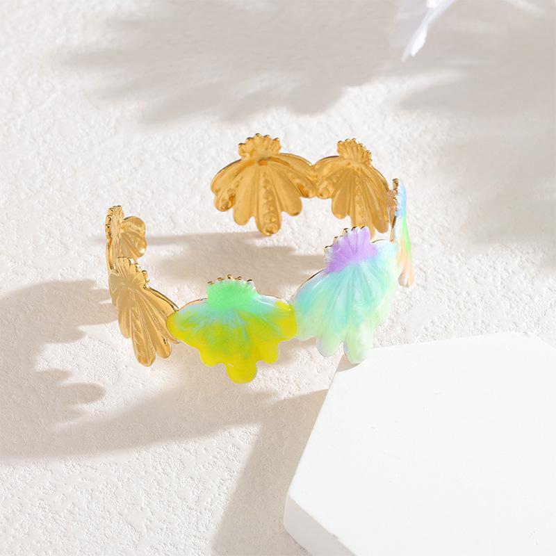 

Браслет-манжета из 18-каратного золота класса люкс с открытым дизайном и масляным цветочным узором - Европейский и американский стиль, ювелирное украшение для руки