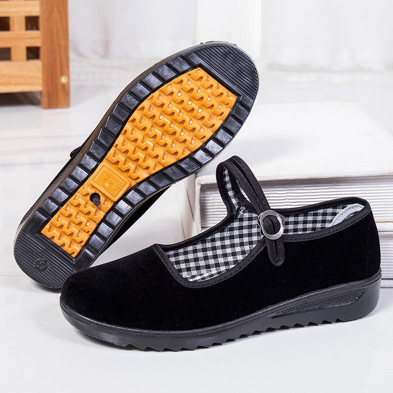 Yan black cloth shoes women's flat bottom middleaged and elderly soft sole black work shoes women's shoes hotel overtime work