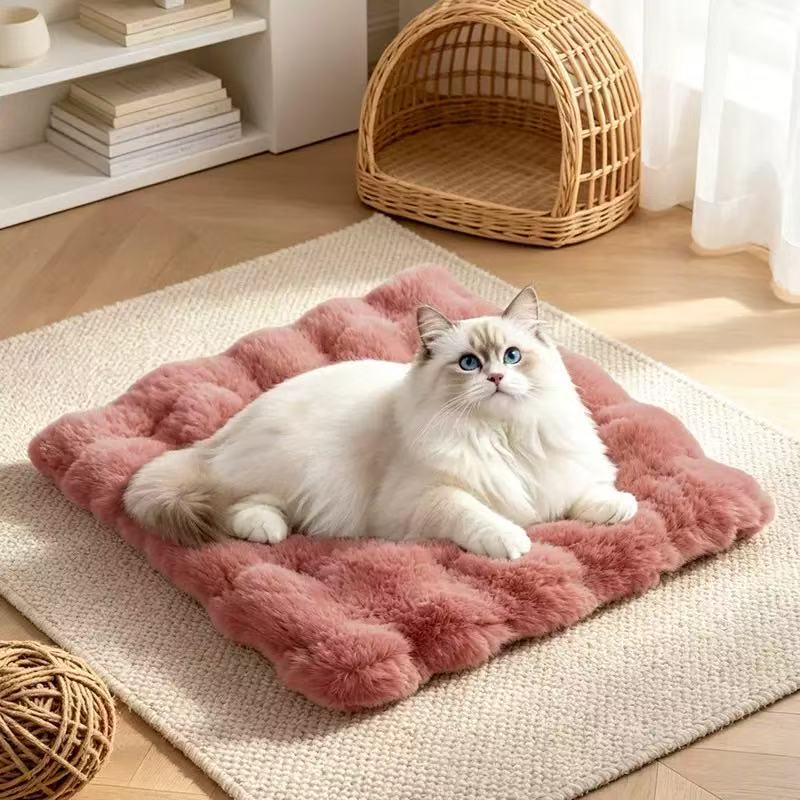 Cozy Plush Cat & Dog Nest: Thickened Autumn/Winter Mat for Warm Sleeping