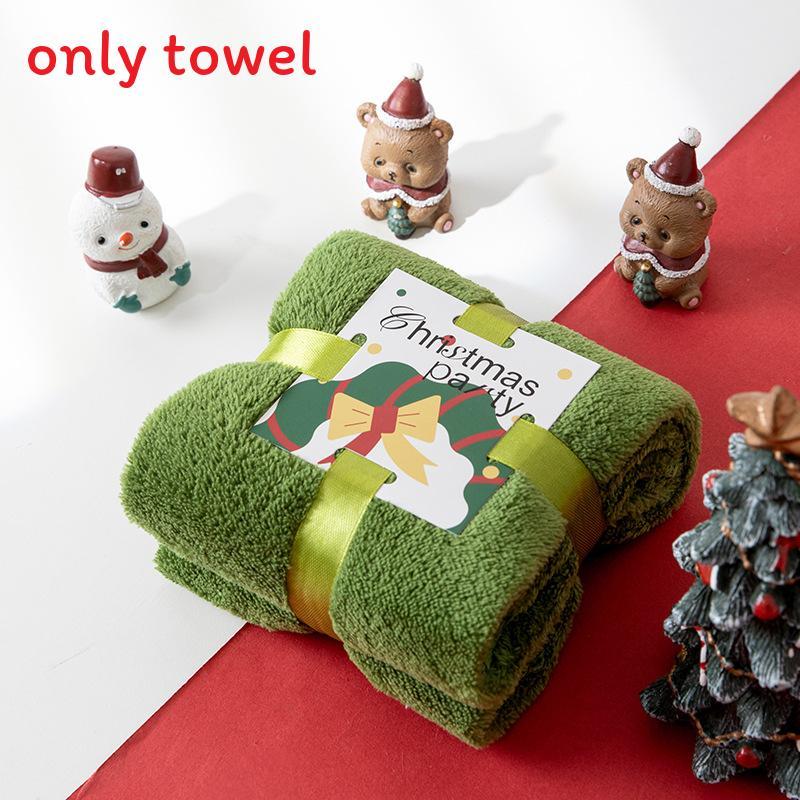 Christmas Holiday Towel With Coral Fleece Material For Festive Gift Giving