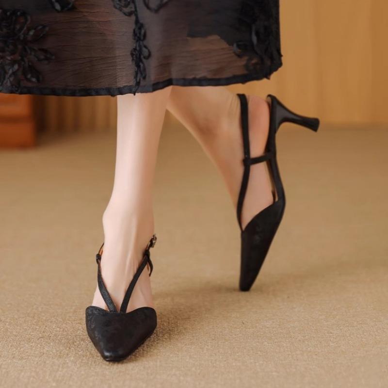 Pointed High Heels Women's Summer Baotou Shallow Mouth Set Foot Fabric Metal Buckle A Word Belt Wear-resistant High Heels