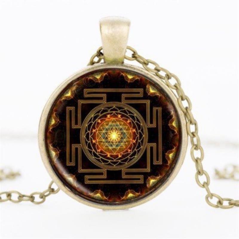 Pendant Sacred Sri Lankan Yantra Time Vintage Necklace