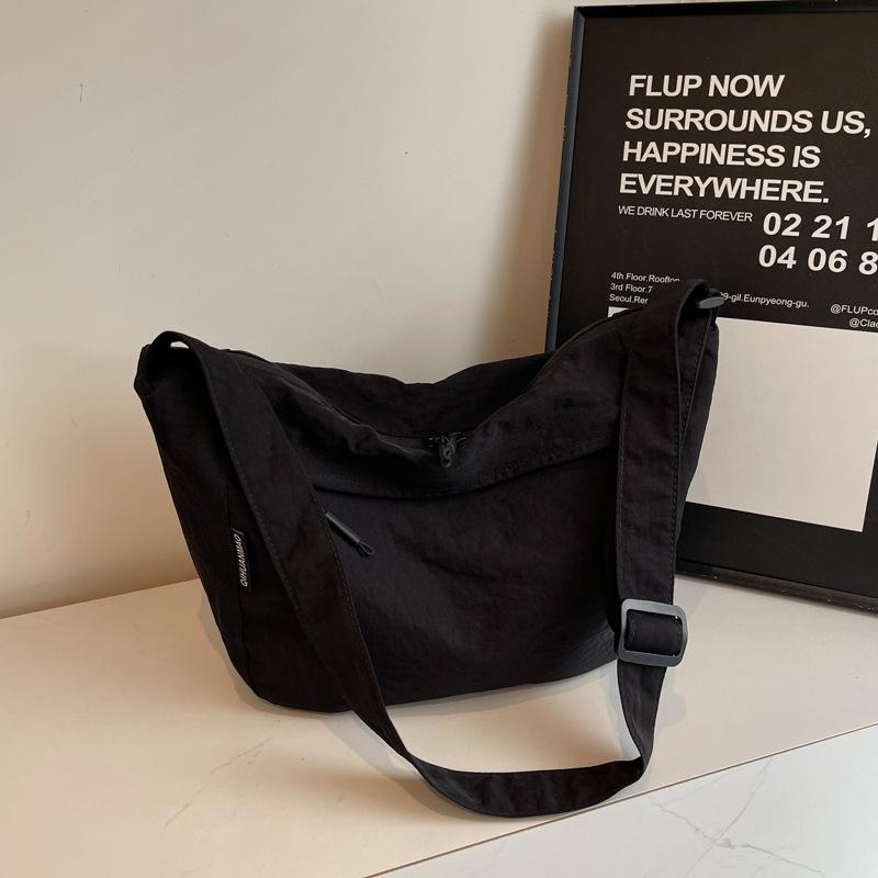 2025 new casual cloth bag niche design large-capacity bag women's shoulder crossbody fashion commuter tote bag