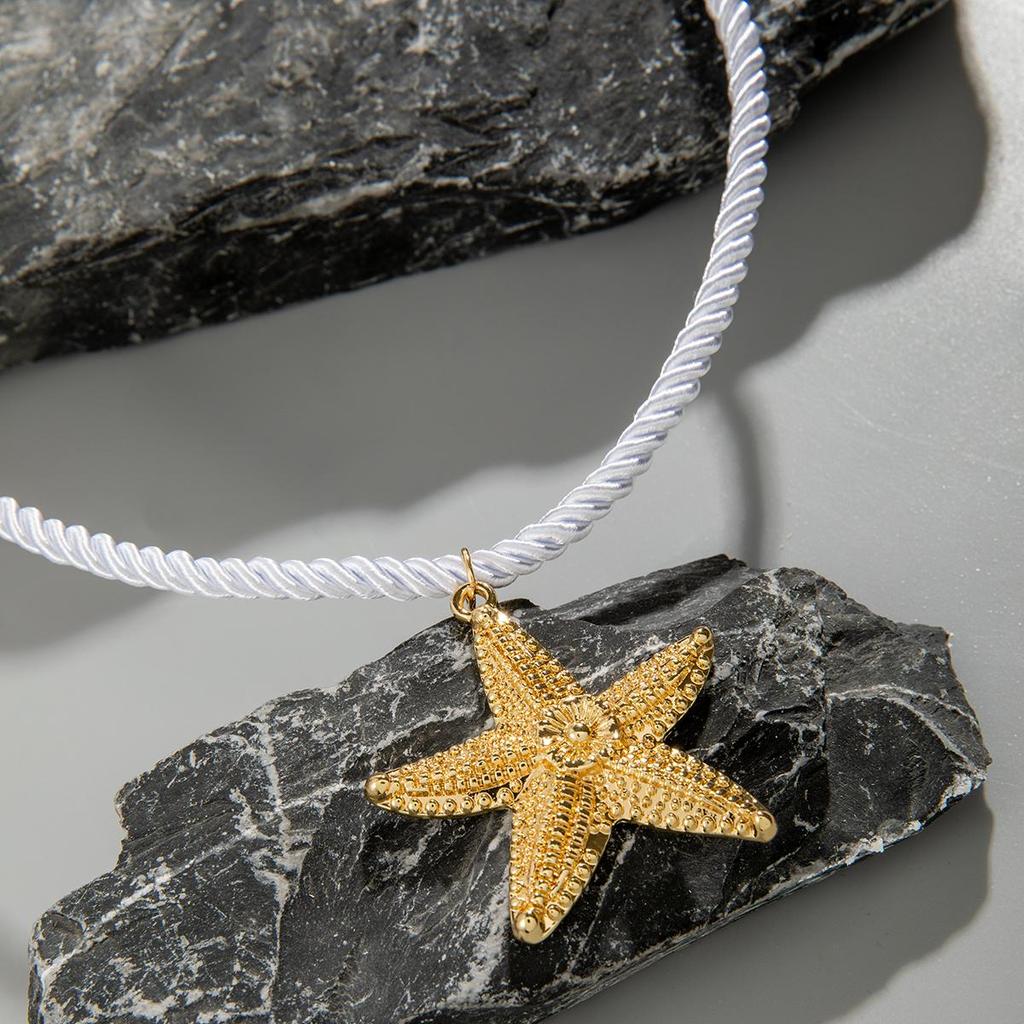 Přeshraniční kovový oceánský náhrdelník s přívěskem hvězdice s přehnanou osobností, hvězdné plážové prázdninové doplňky pro ženy