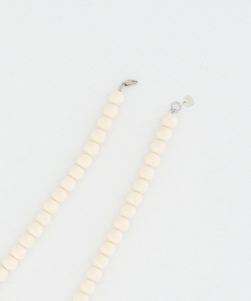 Douhab Pebble – Foam Necklace