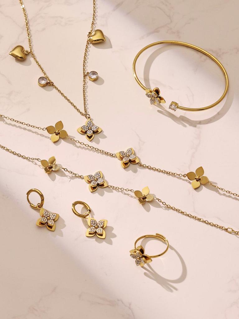 Set di Gioielli di Moda Europeo-Americano: Collana, Bracciale, Orecchini in Acciaio Inossidabile Placcato Oro 18K con Fiori di Zirconia.