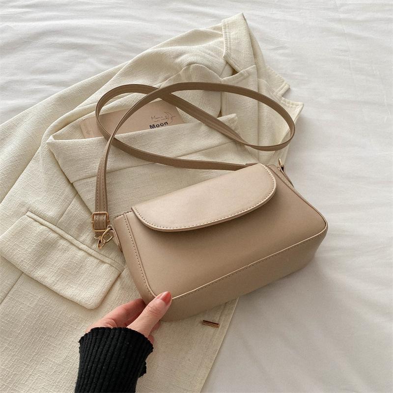 Trend fashion Korean version 2025 new versatile bag women's personality messenger shoulder women's bag casual simple small square bag