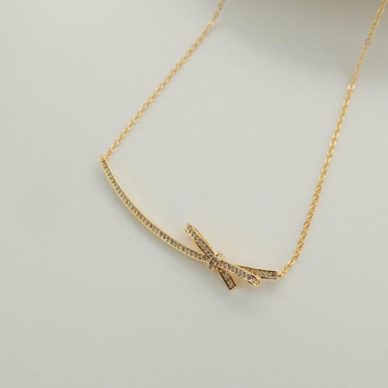 Staffa Thin Chain Cubic Women's Knot Twist