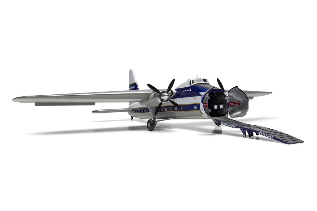Airfix 1/72 Bristol Superfreighter X-5002V Plastic Model Kit (Airplane)