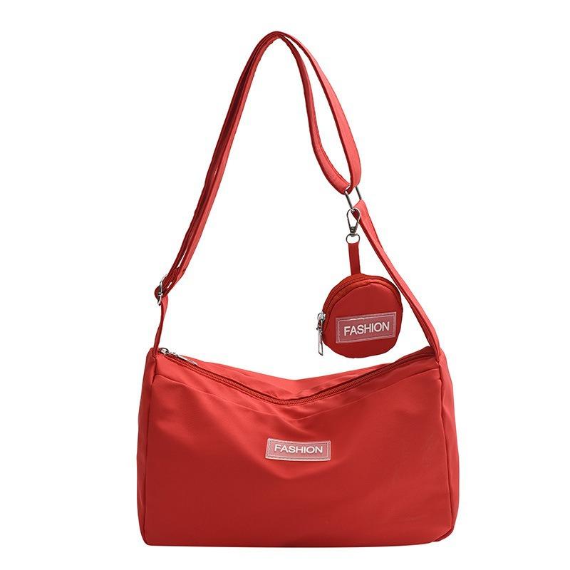 

Women s new autumn and winter tide large-capacity messenger bag casual versatile fashion lightweight Oxford bag gift bag No pendant