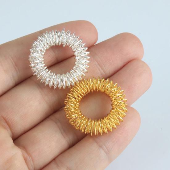 10Pcs Finger Massage Ring Safe Relaxing Metal Stretch Relieve Pain Relaxation Massager for Daily Life