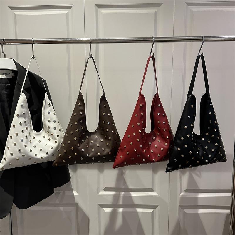 New Stylish and Simple Shoulder Bag Trendy Rivet Personalized Underarm Bag Niche Design Handbag