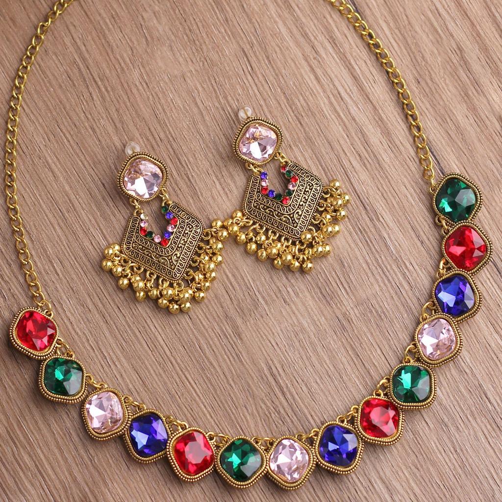 Fashion European and American Luxury Design Niche Jewelry Set Dinner Bride Accessories Necklace Retro Fringed Earrings