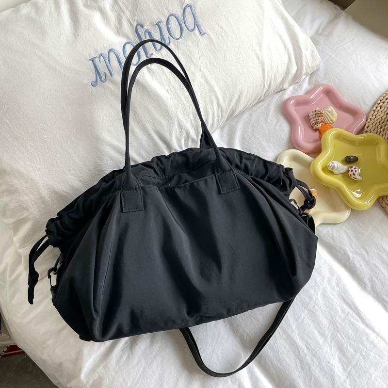 

New Fashi Versatile Crossbody Bags for Women Lightweight Commuting Bag Large Capacity Trendy Simple Shoulder Bag чорний