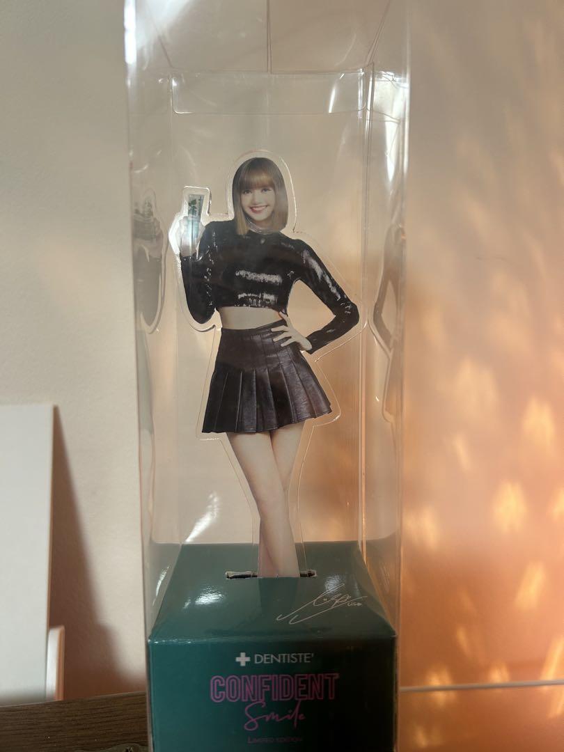 

[USED] Limited Edition Dentis Acrylic Stand BLACKPINK LISA Approx. 15cm