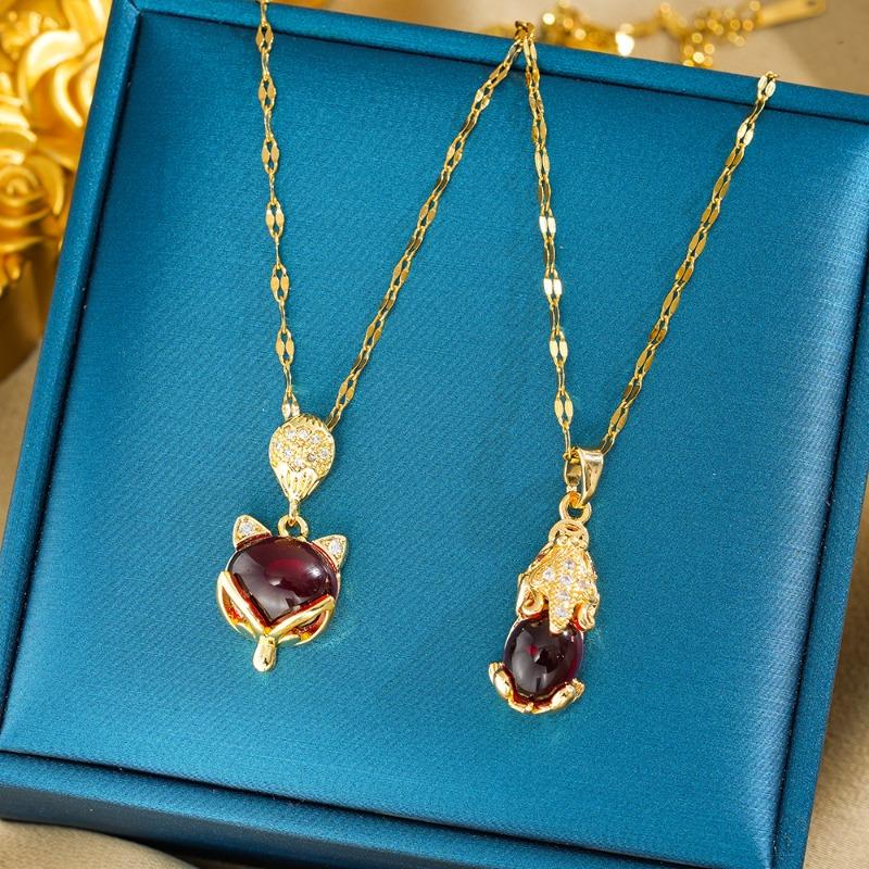 Red Agate Pixiu Titanium Steel Necklace for Women Light Luxury Wealth Attracting Pendant Chain Versatile Accessory