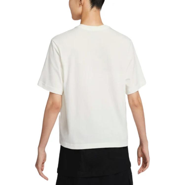 Nike Sportswear Essential Women's Oversized Sporty T-shirt White DD1238-134