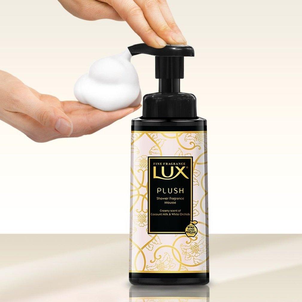 Lux Foaming Body Soap Creamy Perfume Refill 300g sweet scent of rich coconut milk and white (Exotic orchid)