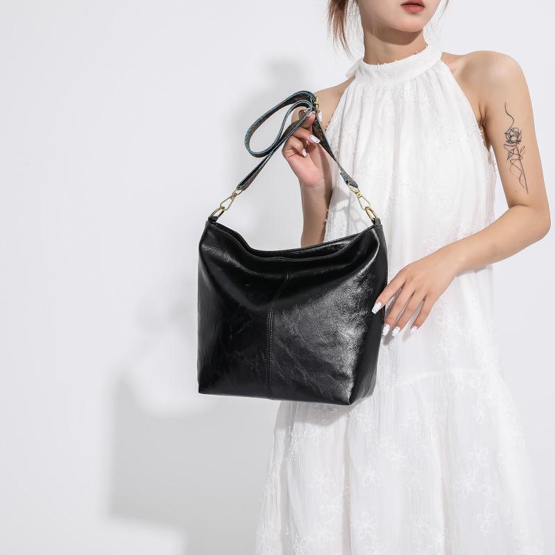 Yogodlns Bred Geometrisk Rem Axelväska Stor Kapacitet Crossbody Väskor För Damer Retro Pu Läder Damväska För Shopping & Resor