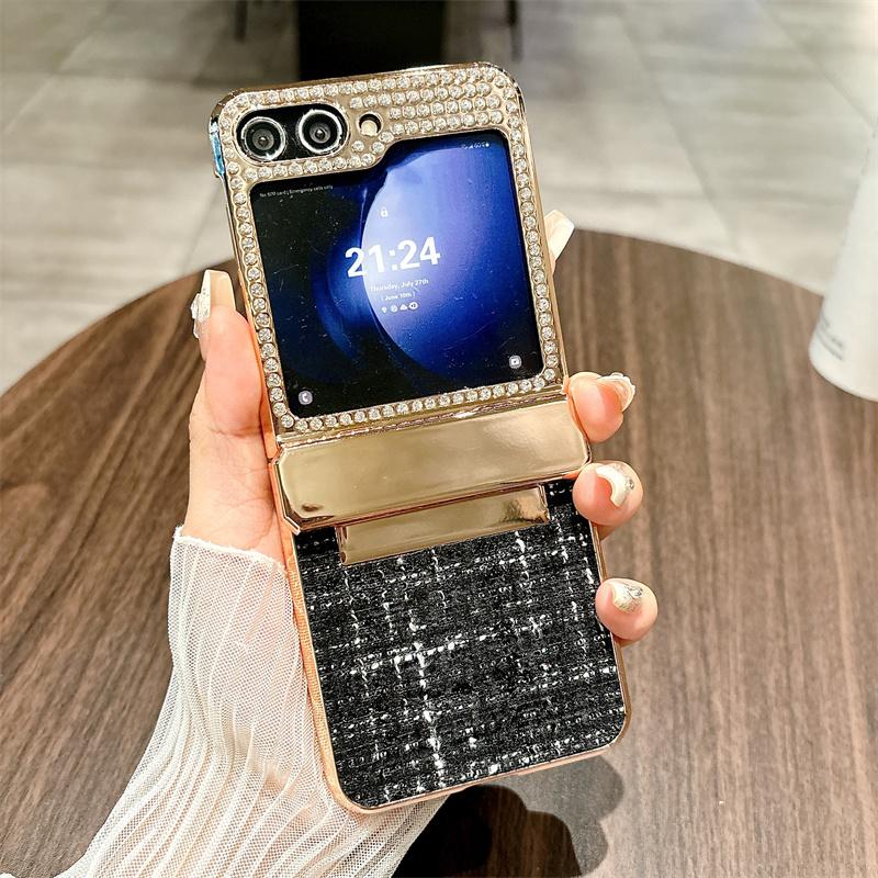 

Для Samsung Galaxy Z Flip6 Flip5 Flip4 Flip3 чехол для телефона с покрытием из ромбовидной оправы, гибридный клетчатый узор, ткань, противоударный, 3 шт., складной чехол Samsung Z Flip6 чёрный