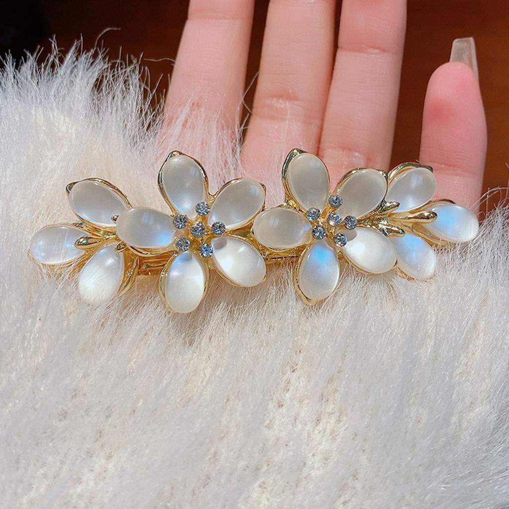 Shimmering Cat Eye Rhinestones Flower Hair Accessory Spring Clamp Hair Clip For Women Girls Prom Event Everyday Styling