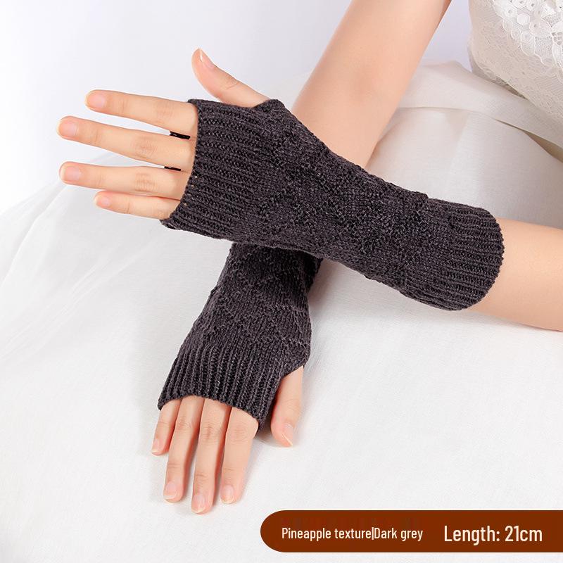 

Unisex Woolen Half-Finger Knit Arm Warmers: European & American Style for Autumn/Winter One Size