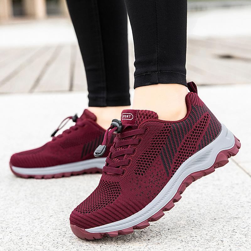 Lightweight and breathable mid-breathable health shoes non-slip soft-soled mother shoes sports and leisure walking shoes