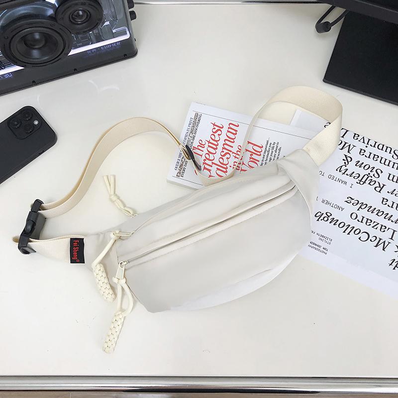 Нагрудная сумка на плечо женская сумка-слинг через плечо сумка-мессенджер полумесяц — фото 8