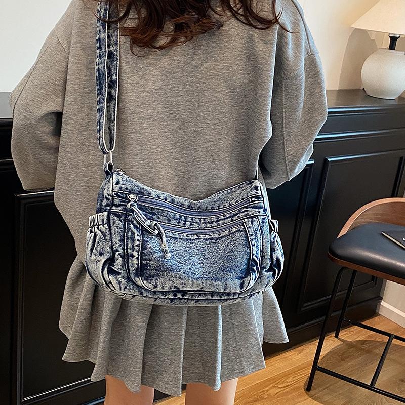 Retro Denim Bag Women's New Fashion Commuter Tote Bag Casual Simple Large Capacity One-shoulder Crossbody Bag Trend