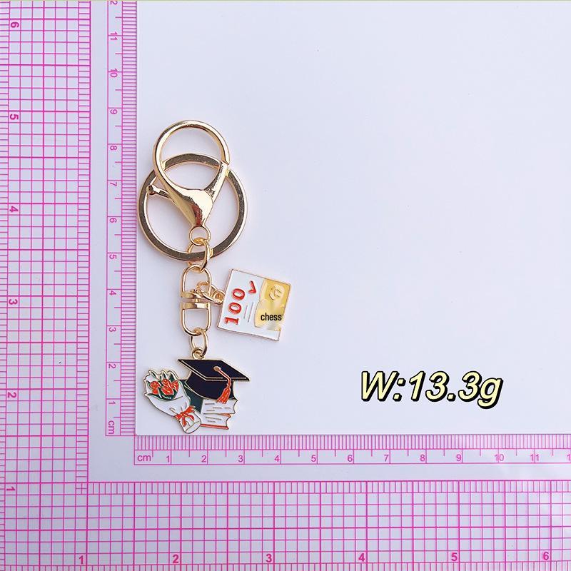 Good Luck Motivational Keychain for Exams - Student Gift for College, Middle School, or Postgraduate Success