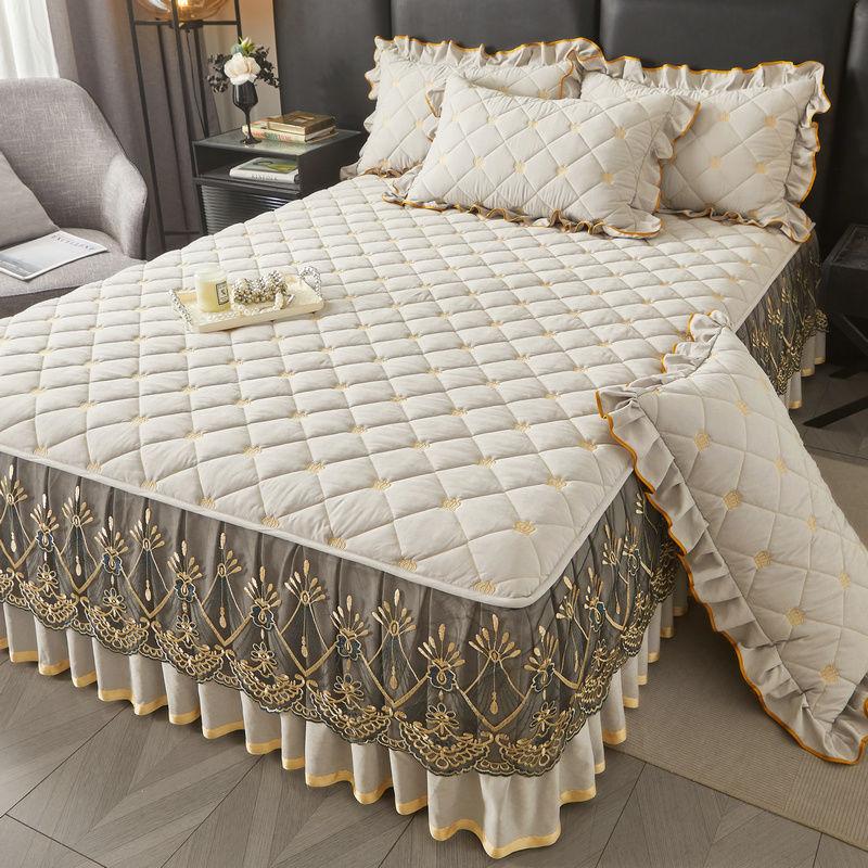 3pcs Korean Style Princess Bed Skirt Set, European Lace Edge Bedspread with Pillow Shams Contemporary Embroidered Lace Bedding Protector