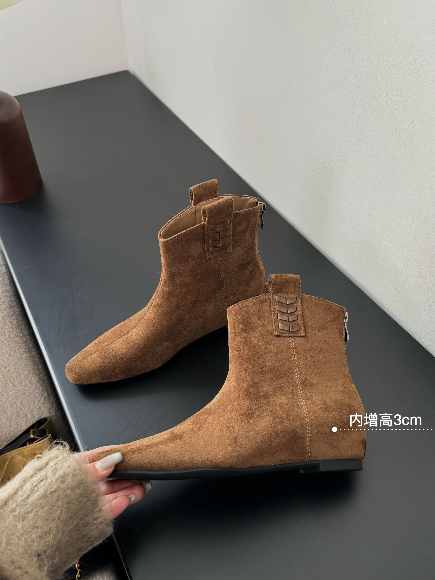 

New spot [exquisite version] leather thin short boots women s inner height increase autumn and winter new one-pedal cowhide women s style 40