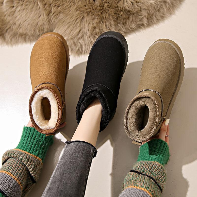 thick-soled snow boots women's winter velvet thickened Northeast cotton shoes 2025 new one-pedal and ankle bread cotton shoes