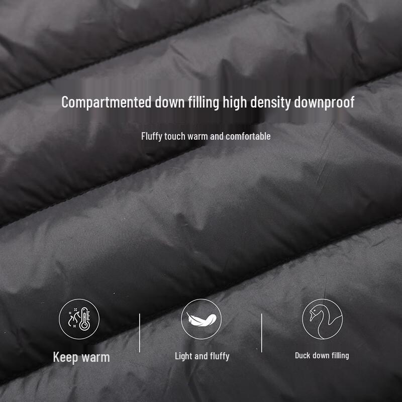 Xue Zhong Fei Men's Lightweight Hooded Duck Down Jacket