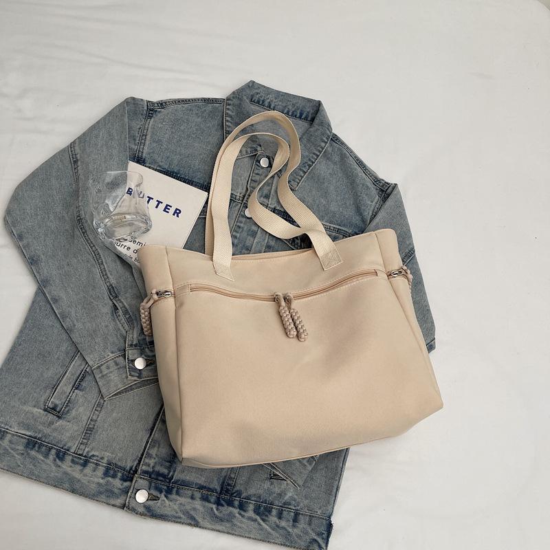 Tote bag women's popular winter new casual simple large-capacity commuter shoulder bag fashion contrasting color commuter bag