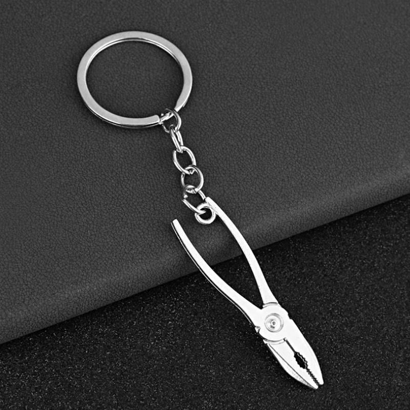 1 buc/5 buc Pandantiv cheie Breloc aliaj de zinc Cheie de exterior Breloc instrument de simulare auto Design breloc de securitate pentru rucsac