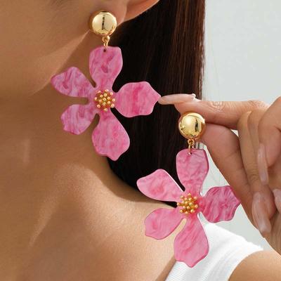 Fashion Pink Acrylic Flower Pendant Earrings for Women Exaggerated Large Petal Statement Earrings Party Jewelry Daily Wear