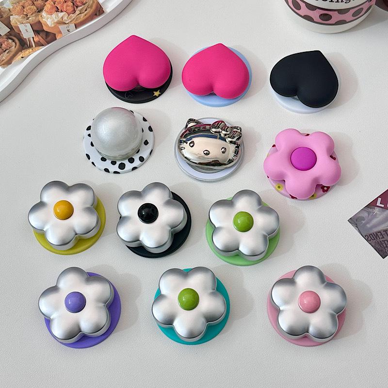 Korean 3D Silver Floral Magnetic Phone Holder for MagSafe - Strong Desktop Grip