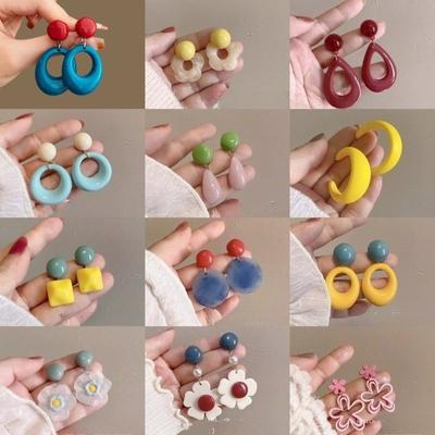 Retro Round Contrast Earrings Female Holiday Style Fashion Personality Earrings Temperament High-end Earrings