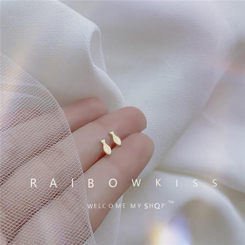 Gold Color Simple Small Butterfly Stud Earrings for Women Cute Hypoallergenic Daily Wear Ear Piercing Jewelry Wholesale