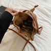 Yaz Örgülü Hasır Kova Çanta Kadınlar Için Basit İpli Plaj Omuz Crossbody Çanta