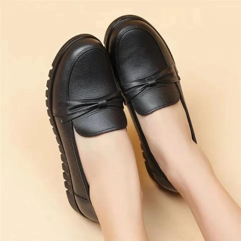 Women's Shoes 2025 New Women's Soft Leather Shoes Fashion Casual Shoe Moccasin Black Women Office Shoes Slip On Women's Loafers