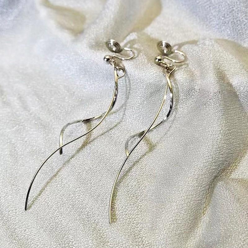 Exclusivo Ear Cuff de Camada Dupla Brilhante com Diamantes de Alto Padrão: Design Versátil e Indolor
