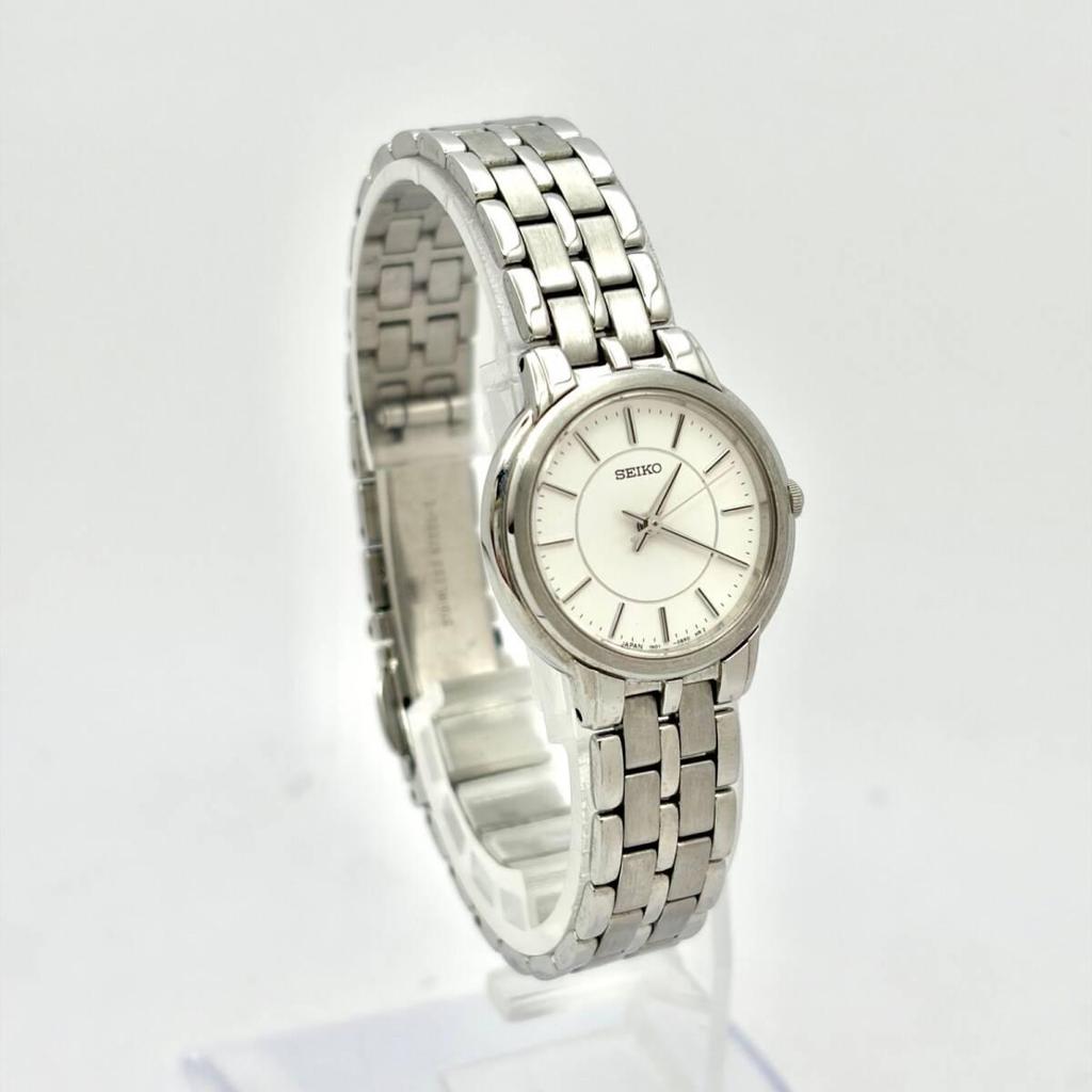 [Good Condition/New Battery] SEIKO Ladies Watch Silver 1N01-0AP0 330075