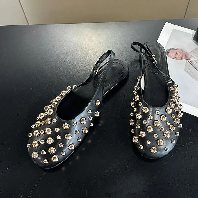 

Fashion Fashion Metal Rivets Flat Sandals Women Round Toe Back Strap Buckle Designer Shoes Comfort Casual Brand Sandals Zapatos De Mujer 35 золотой